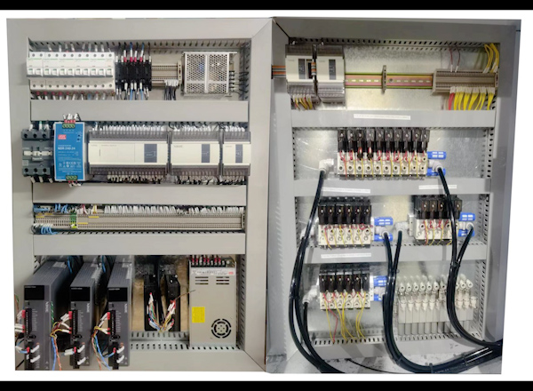 沖桶低壓配電箱